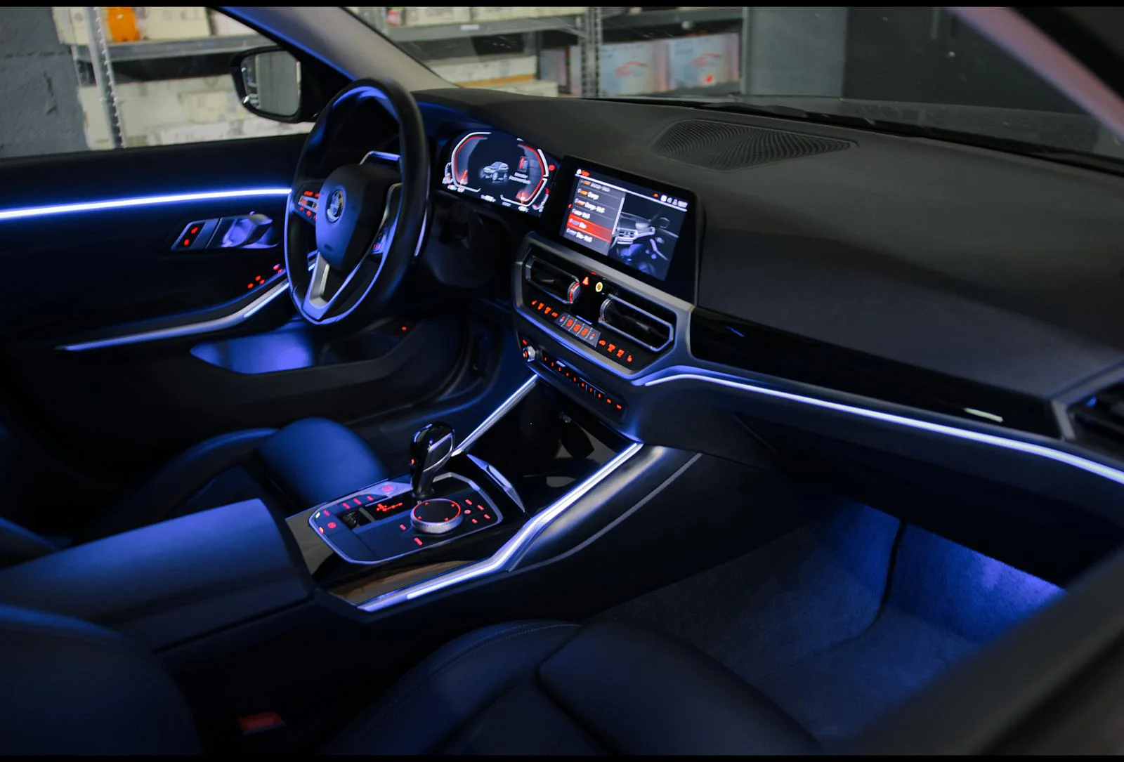 Leder und Carbon Auto